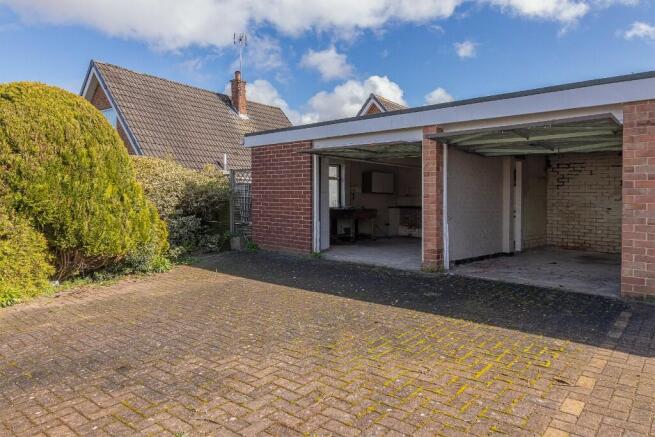 Garages & Drives