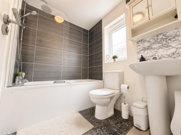4 bed End of Terrace for sale Image 10