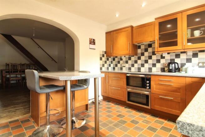 Kitchen/ Breakfast Room