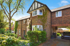 56, Hill Street, St. Albans AL3 4QT