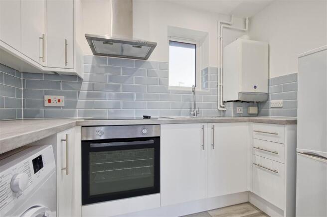 Kitchen 2.jpg