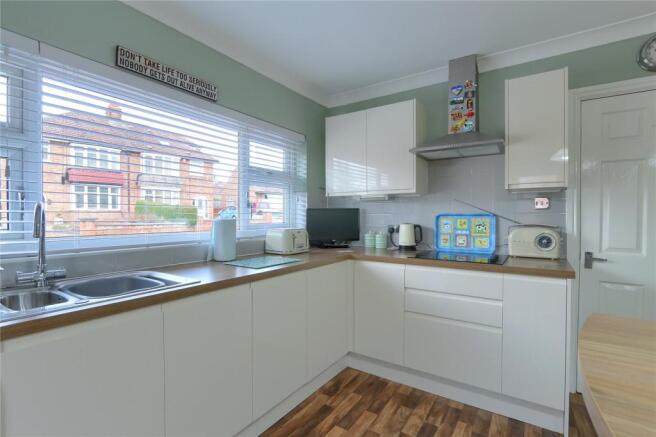 Kitchen 1.