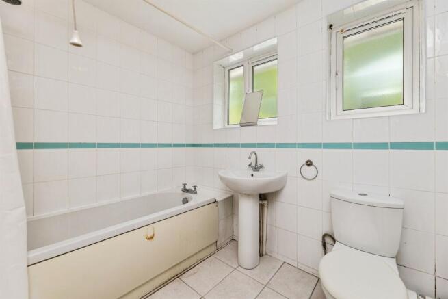2 bed Semi-Detached for sale Image 6
