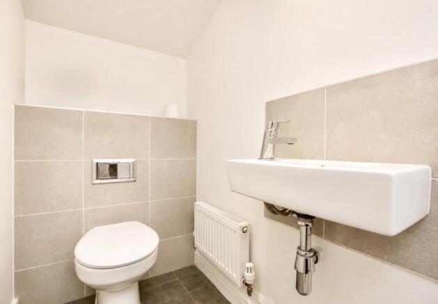 3 bed Semi-Detached to rent Image 8