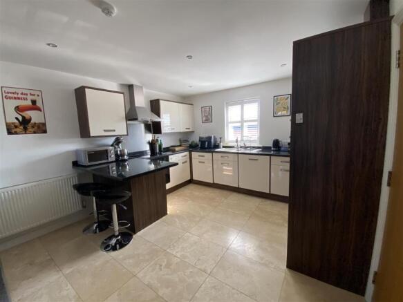 Open Plan Kitchen Diner Lounge