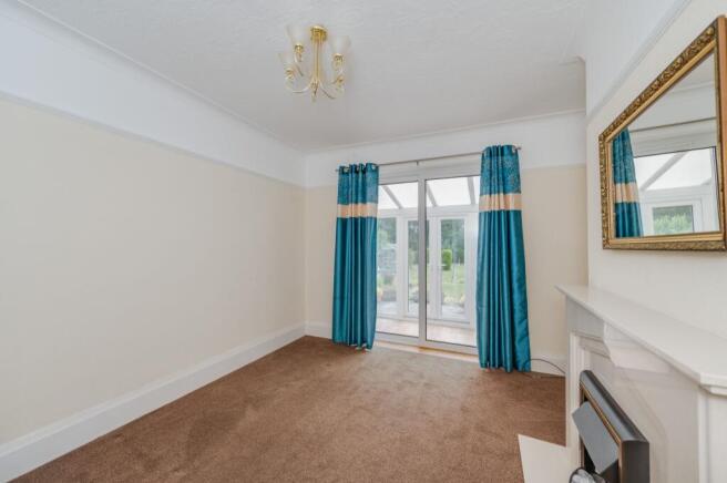 3 bed Semi-Detached for sale Image 4