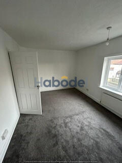 3 bed Terraced to rent Image 7