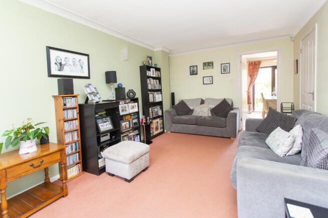 Bay Tree Close, Heathfield, TN21 8YG photo 4