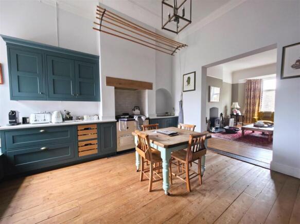 64a High Street 6