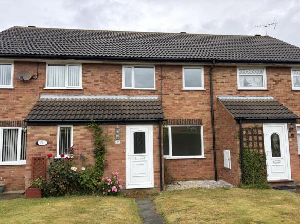 3 Bedroom Terraced for Sale in Kentford Road, Fel