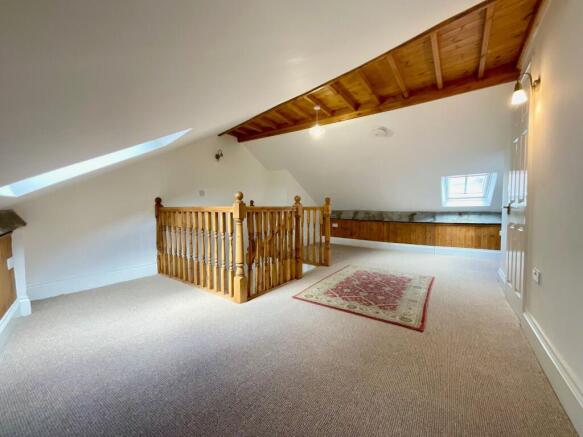 5 bed Terraced for sale Image 10