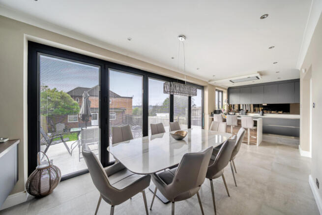 1408747-18-6989c0...