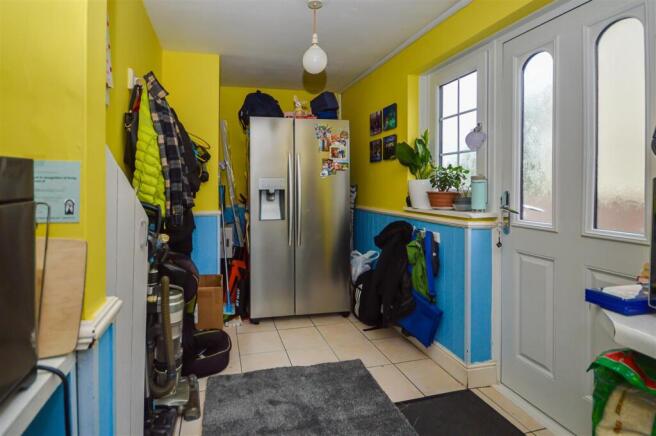 3 bed Semi-Detached for sale Image 5