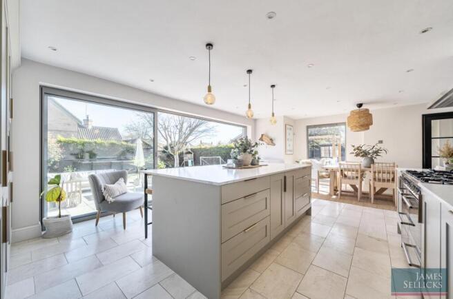 Stunning Open Plan Living Kitchen