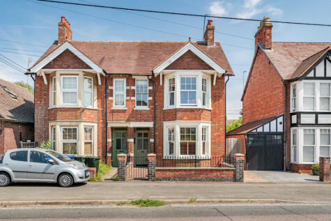 Banbury Road, Bicester, OX26