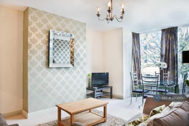 1 bed Flat to rent Image 6