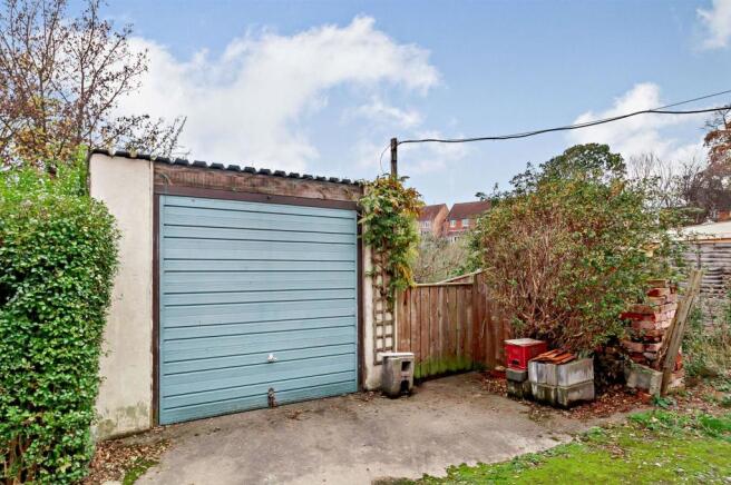 garage.jpg