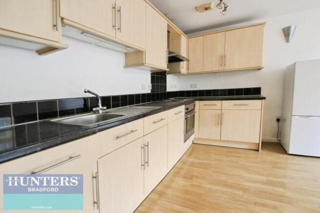 2 bed Apartment to rent Image 5