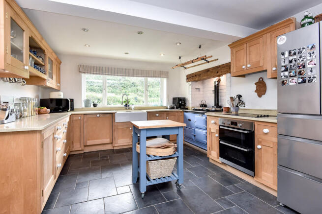 Kitchen/Breakfast...
