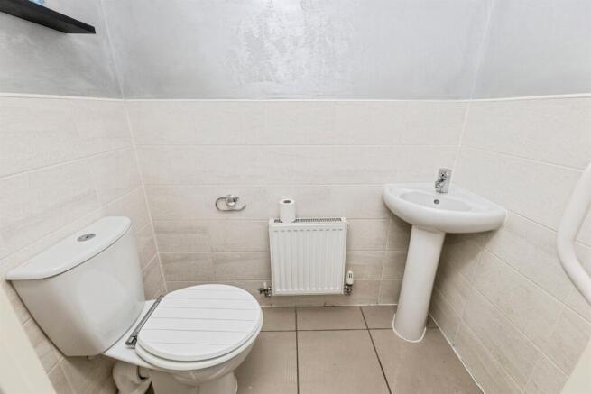 3 bed Semi-Detached for sale Image 11