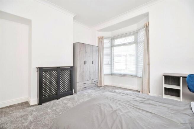 2 bed House to rent Image 5