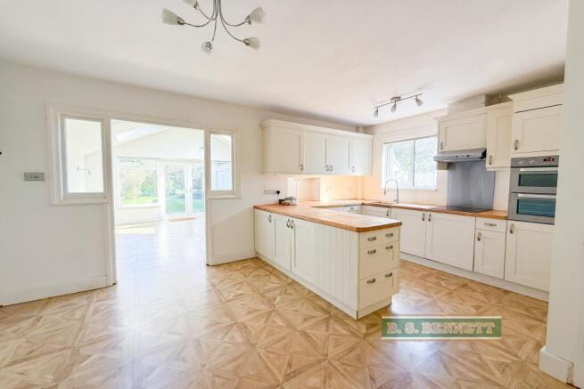 Kitchen & Dining Room