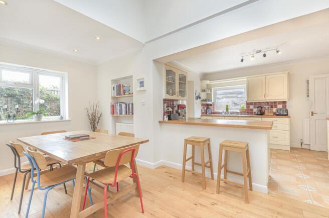 Kitchen/Dining