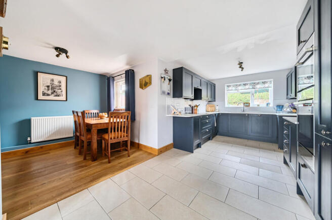 1336964-4-68a3150...