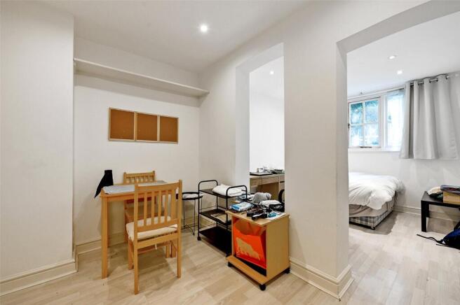 Bed/Sitting Room