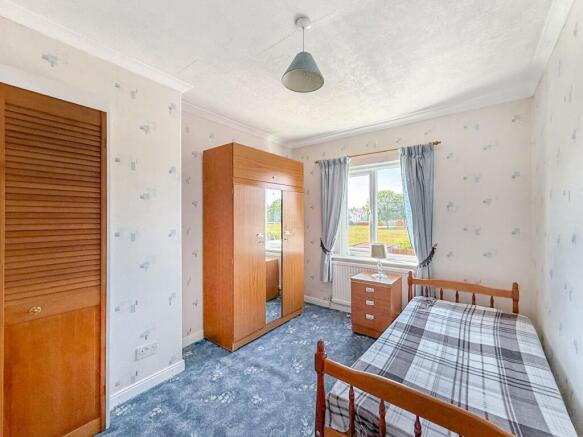 3 bed Terraced for sale Image 11