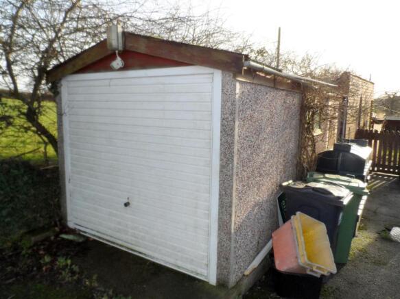 DRIVEWAY/GARAGE