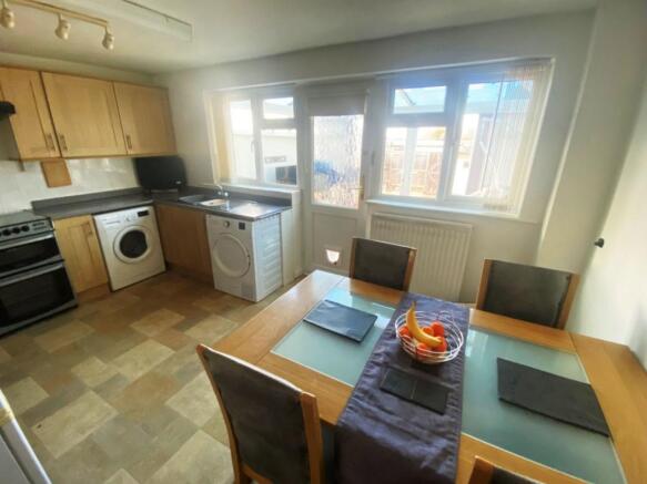 KITCHEN/DINER
