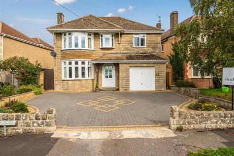 East Yewstock Crescent, Chippenham
