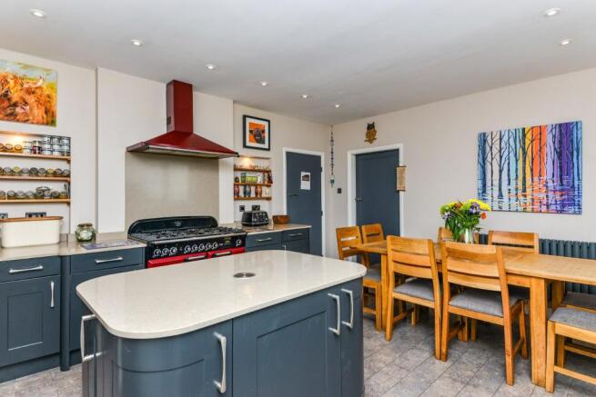 Modern Fitted Kitche