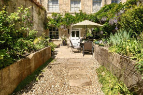 Garden Flat, 16, Grosvenor Place, Lambridge, Bath BA1 6AX