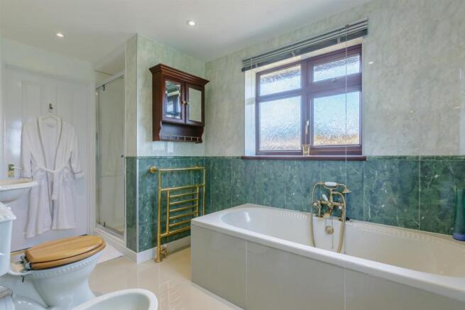 8474313-interior28v2.jpg
