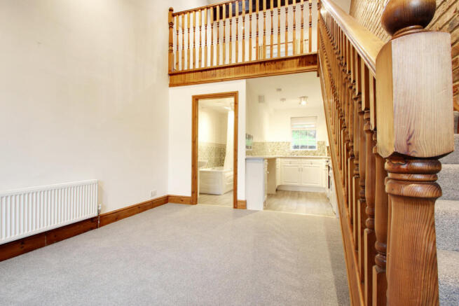 1 bed Mews to rent Image 5