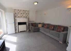 30, Wokingham Road, Reading RG6 1JH