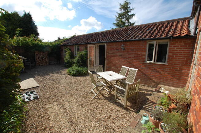 rear courtyard