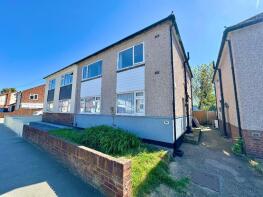58, Queens Park Road, Romford RM3 0HJ
