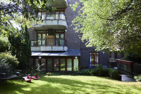 Avenue Road, St John's Wood, NW8