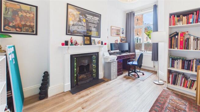 5 bed Terraced for sale Image 6
