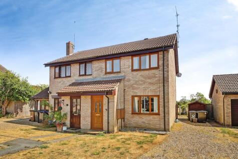 Windsor Close, Long Buckby, Northampton