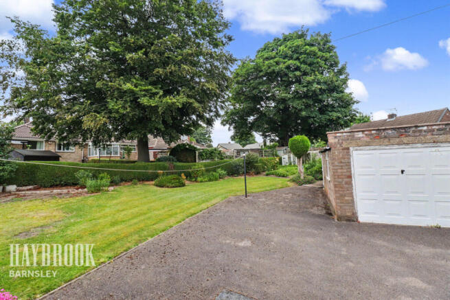 2 bed Detached Bungalow for sale Image 9