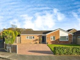 26, The Fairway, New Romney TN28 8PJ