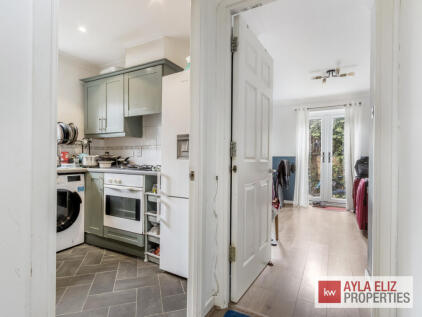 St. Pauls Way, London, E3