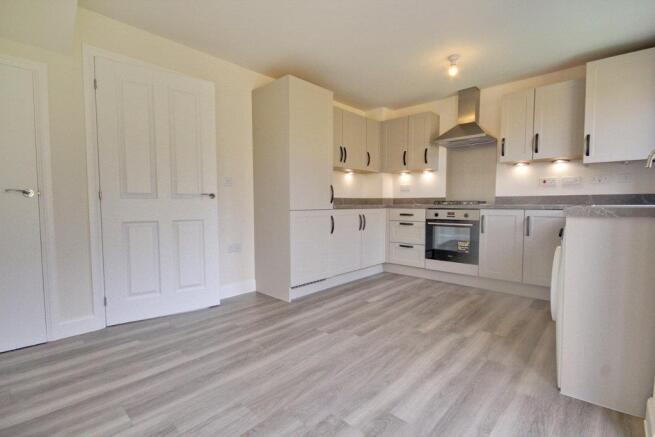 3 bed House to rent Image 4