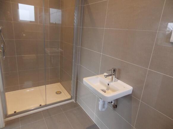 En-suite shower/wc