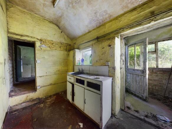 Kitchen: