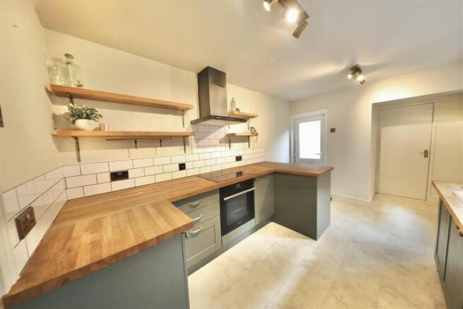 3 bed Terraced for sale Image 8